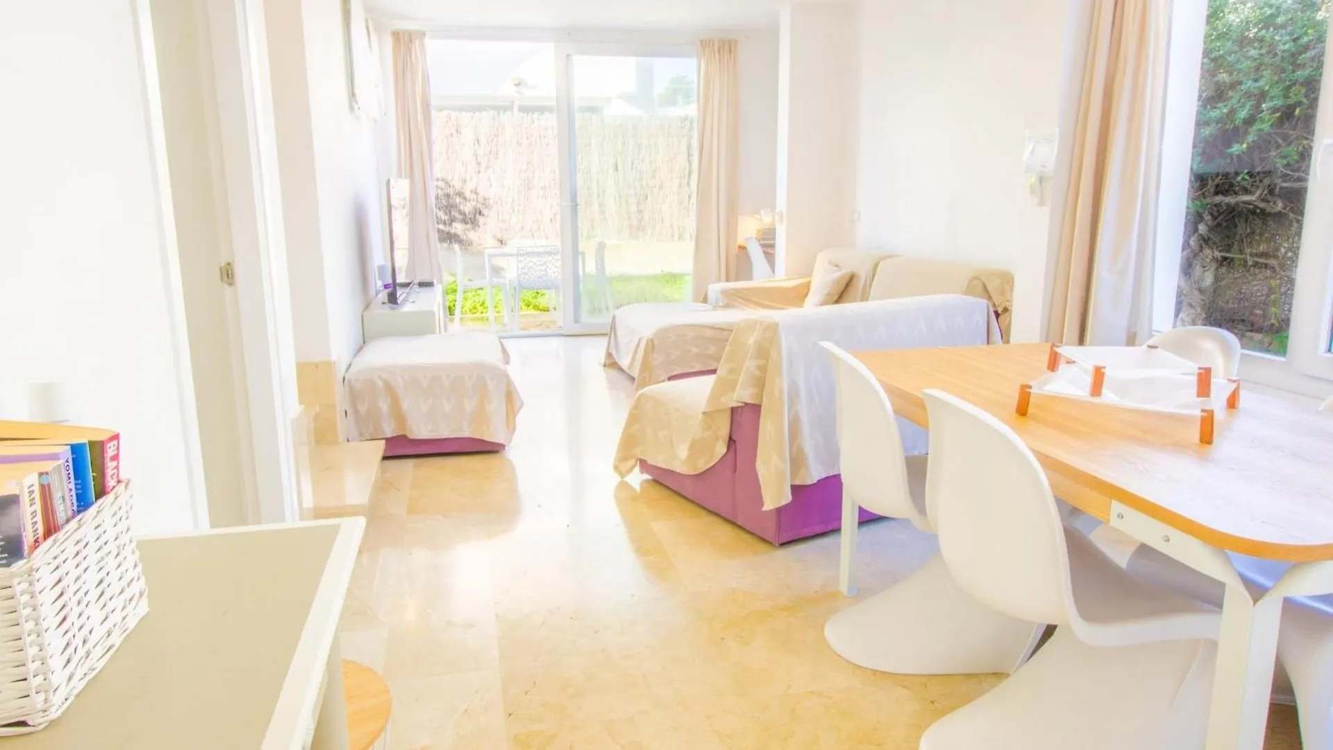 Viila Savina By North Properties Mallorca Can Picafort  Appartement